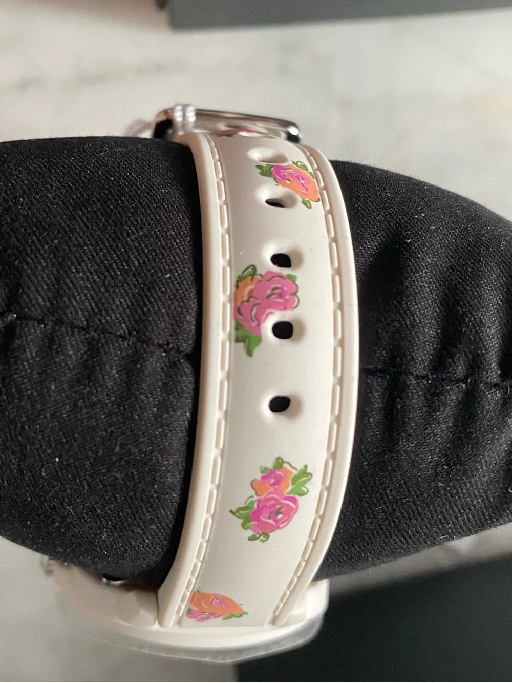 Coach Womens Kitt Watch 34mm Silicone White Rose Flower Band
